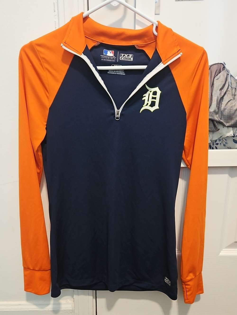 Detroit Tigers Navy and Orange Long Sleeve 1/4 Zip Pullover